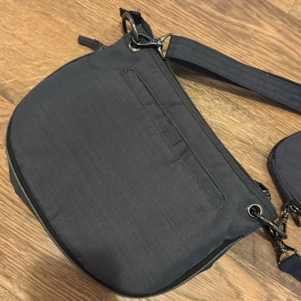 Charcoal grey Lug purse - Picture 4 of 6